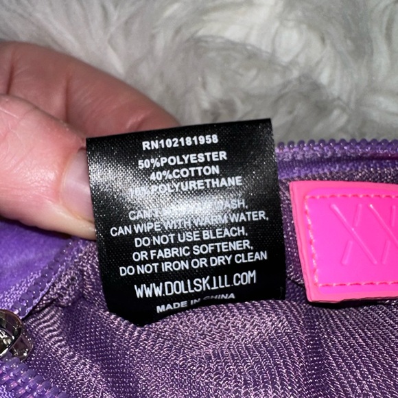 HP🌈[ Club Exx ] Gone to Wonderland Caterpillar Sling Bag - Picture 6 of 14